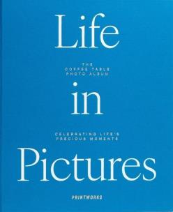 Fotoalbum - Life in Pictures niebieski. Wydawca: Printworks. Multiszop.pl Opakowanie Fotoalbum - Life in Pictures niebieski