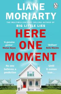 Here One Moment wer. angielska. Autor: Liane Moriarty. Multiszop.pl Okładka książki Here One Moment wer. angielska