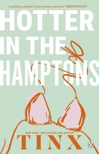 Hotter in the Hamptons wer. angielska. Autor: Tinx. Multiszop.pl Okładka książki Hotter in the Hamptons wer. angielska