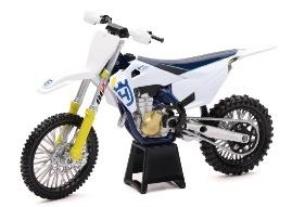 Husqvarna FC450 2019 1:12. Wydawca: Daffi. Multiszop.pl Opakowanie Husqvarna FC450 2019 1:12