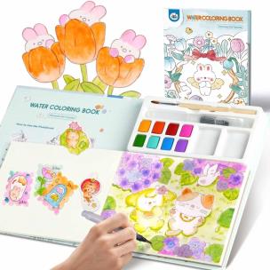 Opakowanie Kolorowanka akwarelowa z akcesoriami