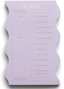 Notatnik Wavy Daily Lilac. Wydawca: Designworks Ink. Multiszop.pl Opakowanie Notatnik Wavy Daily Lilac