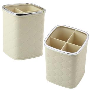 Organizer na pędzle 4 przegrody biały 12x9,5cm. Wydawca: Leantoys. Multiszop.pl Opakowanie Organizer na pędzle 4 przegrody biały 12x9,5cm