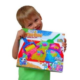 Piasek pachnący kinetyczny z akcesoriami. Wydawca: Scentos. Multiszop.pl Opakowanie Piasek pachnący kinetyczny z akcesoriami