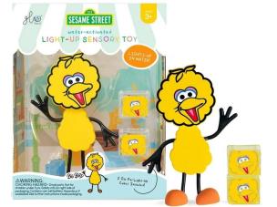 Postać do kąpieli Wielki Ptak z kostkami świecącym. Wydawca: Glo Pals. Multiszop.pl Opakowanie Postać do kąpieli Wielki Ptak z kostkami świecącym