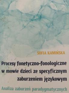 Okładka książki Procesy fonetyczno-fonologiczne w mowie dzieci...