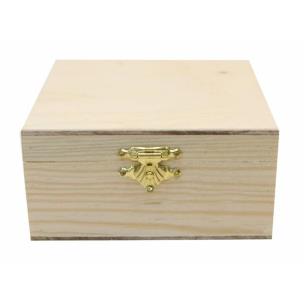 Pudełko drewniane z zamkiem 15x8x15cm. Wydawca: Rosa. Multiszop.pl Opakowanie Pudełko drewniane z zamkiem 15x8x15cm