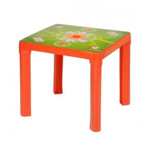 Stolik plastikowy czerwony. Wydawca: 3toysm. Multiszop.pl Opakowanie Stolik plastikowy czerwony
