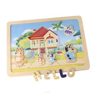 Tablica dwustronna literki i obrazki Bluey. Wydawca: MICKI. Multiszop.pl Opakowanie Tablica dwustronna literki i obrazki Bluey