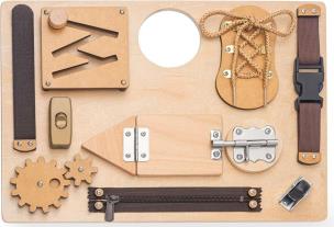 Tablica manipulacyjna drewniana Montessori. Wydawca: Norimpex. Multiszop.pl Opakowanie Tablica manipulacyjna drewniana Montessori