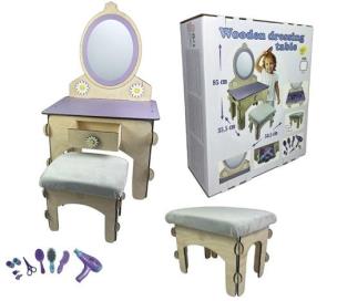 Toaletka fioletowa. Wydawca: 3toysm. Multiszop.pl Opakowanie Toaletka fioletowa