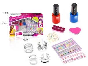 Zestaw do paznokci. Wydawca: Merkpol. Multiszop.pl Opakowanie Zestaw do paznokci