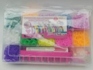 Opakowanie Zestaw kolorowych gumek na bransoletki ok 4500szt