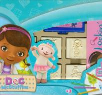 Opakowanie Pieczątki w walizce 7 szt Doktor Dosia