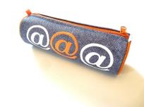 Okładka książki Piórnik POL 024 z nadrukiem @ Fluo MESIO.pl