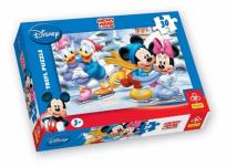 Okładka książki Puzzle 30 Myszka Miki Zimowe szaleństwa TREFL