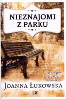 Okładka książki Nieznajomi z parku