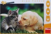 Opakowanie Puzzle 300 Kot i pies na trawie DINO