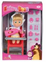 Okładka książki Masza w stroju dziecka z akcesoriami