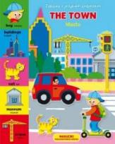 Okładka książki Zabawa z językiem angielskim. The Town Miasto