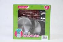 Opakowanie Zestaw metalowych naczyń