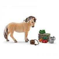 Opakowanie Klacz rasa Fjord i zestaw do karmienia