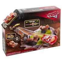 Opakowanie Cars Smokey's Tractor Challenge