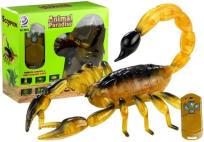 Opakowanie Sterowany skorpion pilot r/c chodzi świeci żółty