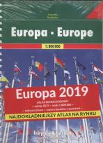Okładka książki Atlas Europa 1:800 000 2019
