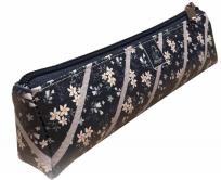 Opakowanie Piórnik trójkątny Kwiatki granatowe PT-18