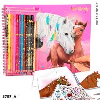 Opakowanie KOLOROWANKA MISS MELODY Z ZESTAWEM KREDEK 5757A