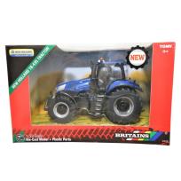 Opakowanie Britains New Holland traktor T8 TOMY