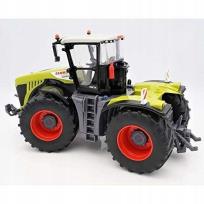 Opakowanie Britains traktor Claas Xerion 5000 TOMY