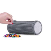 Opakowanie Okrągły piórnik na suwak z szarym panelem