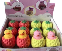 Opakowanie Gniotek kurczak w truskawce MIX