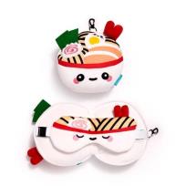 Opakowanie Poduszka podróżna i maska na oczy Nori Miska Ramen