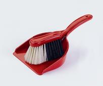 Opakowanie Szufelka ze zmiotką czerwona Klein